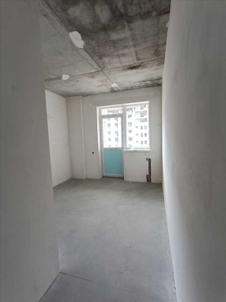 Простора 1-кімнатна квартира в ЖК «Пелюстковий» | Приват житло