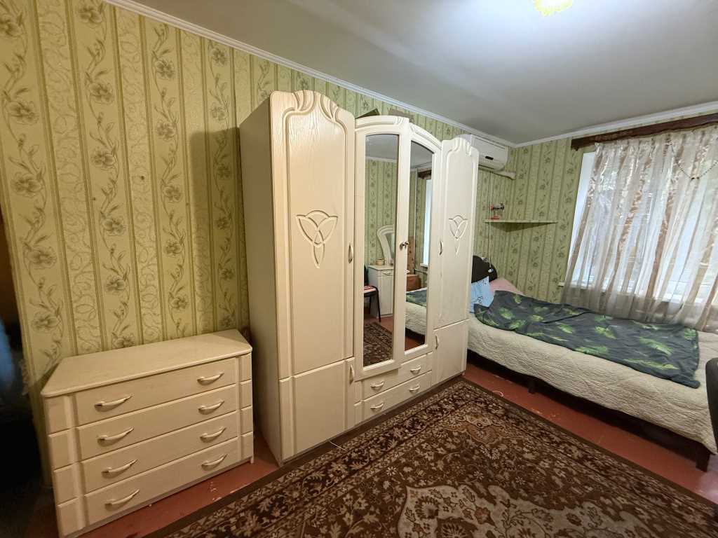 Велика кімната в гуртожитку | Приват житло