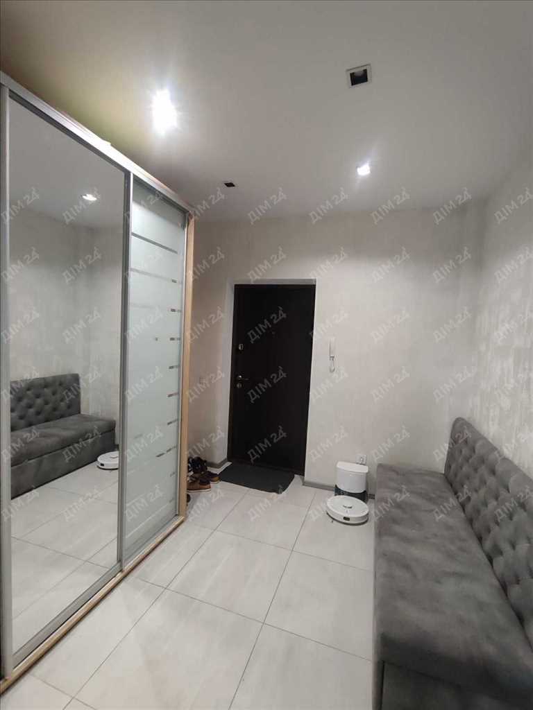 Простора квартира в новобудові! | Приват житло