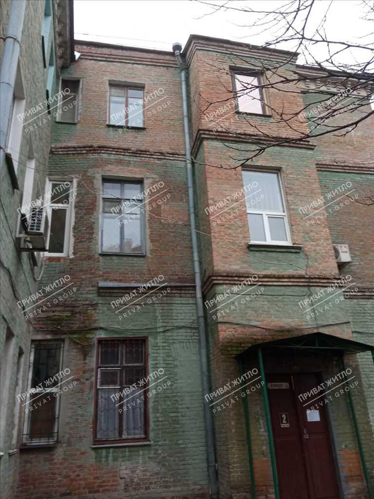 2-кімнатна квартира: ЦУМ, закритий двір, сталінка | Приват житло