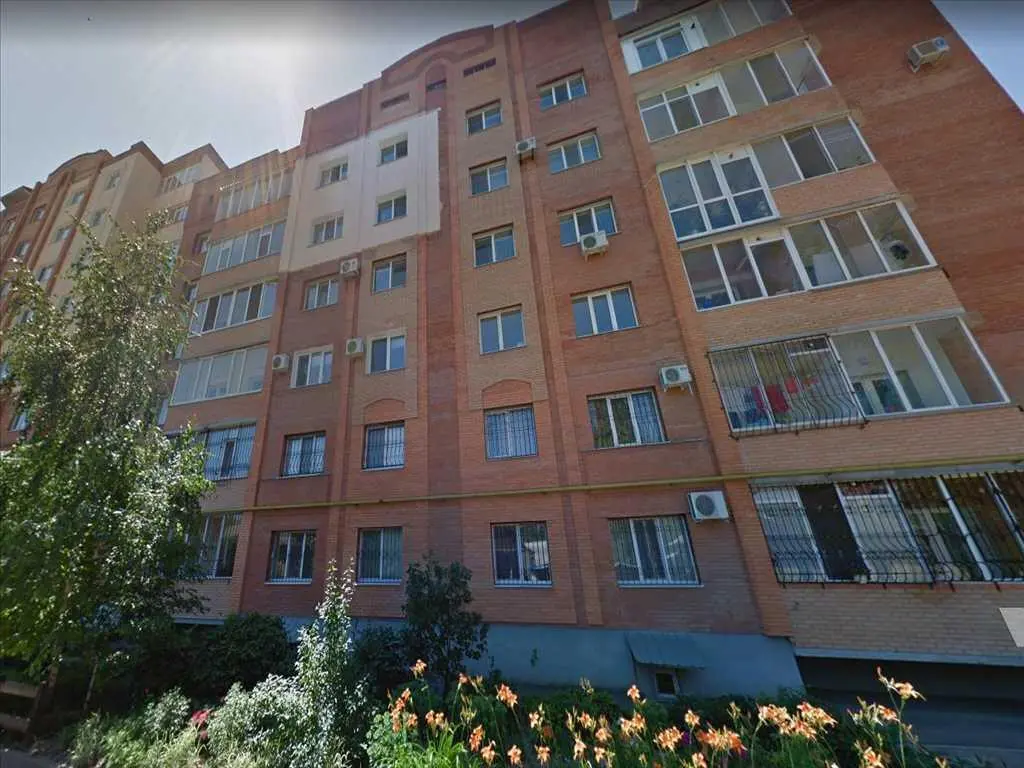 Простора двокімнатна квартира в центрі міста Полтава | Приват житло