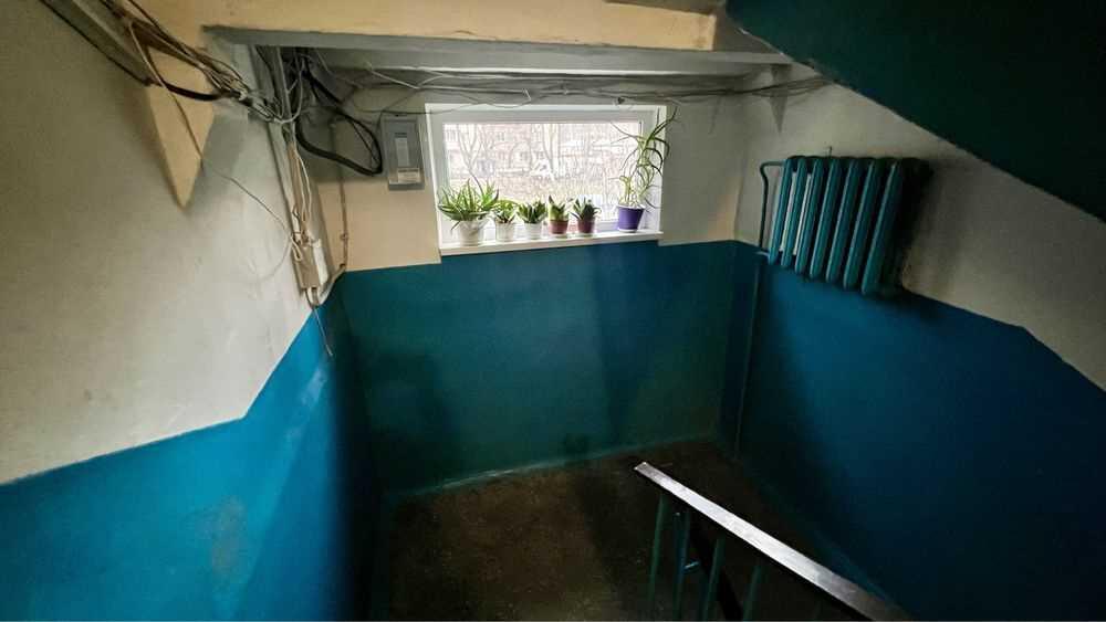 4 кімнатна квартира на середньому поверсі на Алмазному | Приват житло