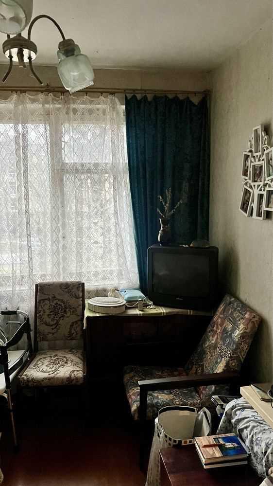 4 кімнатна квартира на середньому поверсі на Алмазному | Приват житло