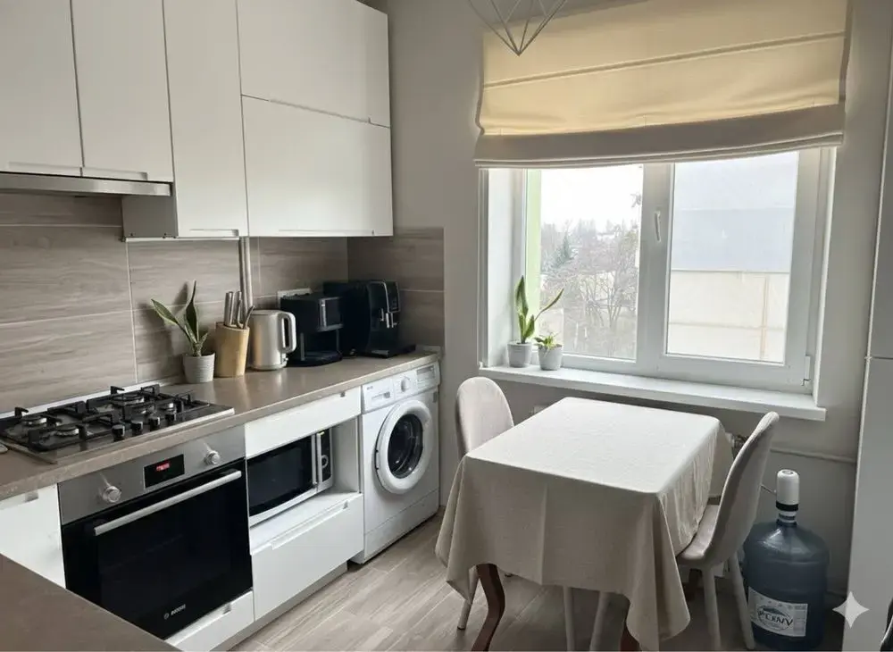 Двокімнатна на Героїв України | Приват житло