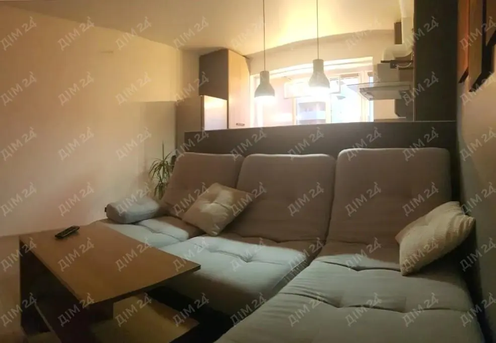 2 кімнатна квартира з ремонтом, вул. Ю. Матвійчука (Пушкіна) | Приват житло