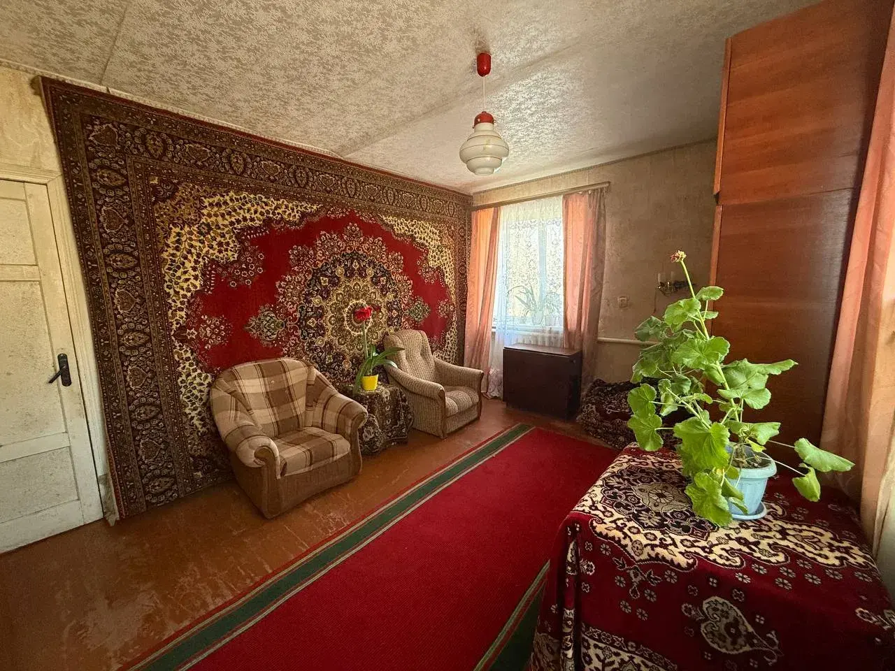 Окремий будинок з ремонтом на Монастирскій Горі | Приват житло