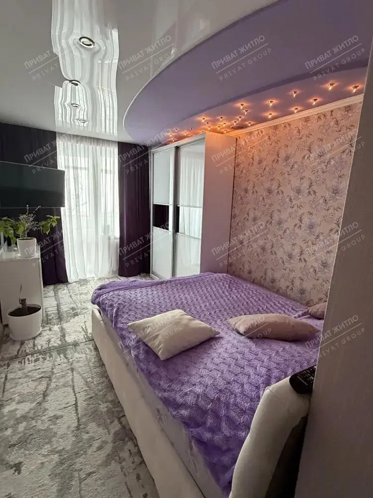 Трикімнатна квартира з євроремотом! | Приват житло