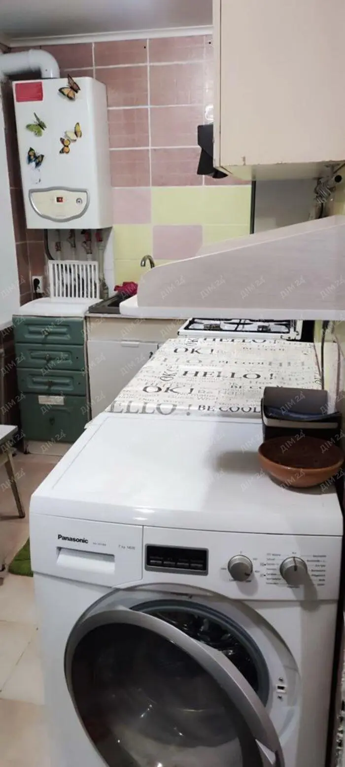 Частина будинку в районі 8 школи. | Приват житло