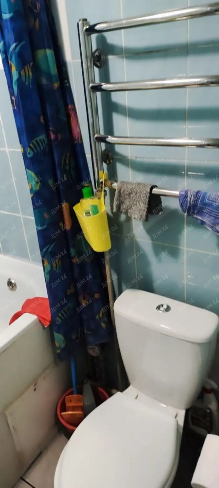 Частина будинку в районі 8 школи. | Приват житло