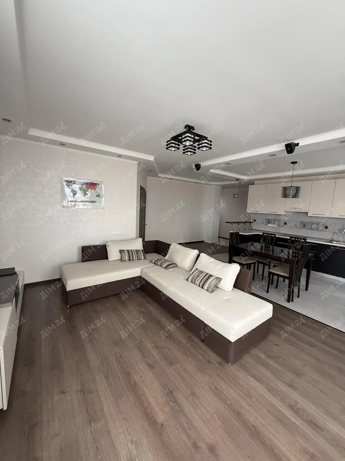 Левада. Квартира з дизайнерським проєктом. | Приват житло