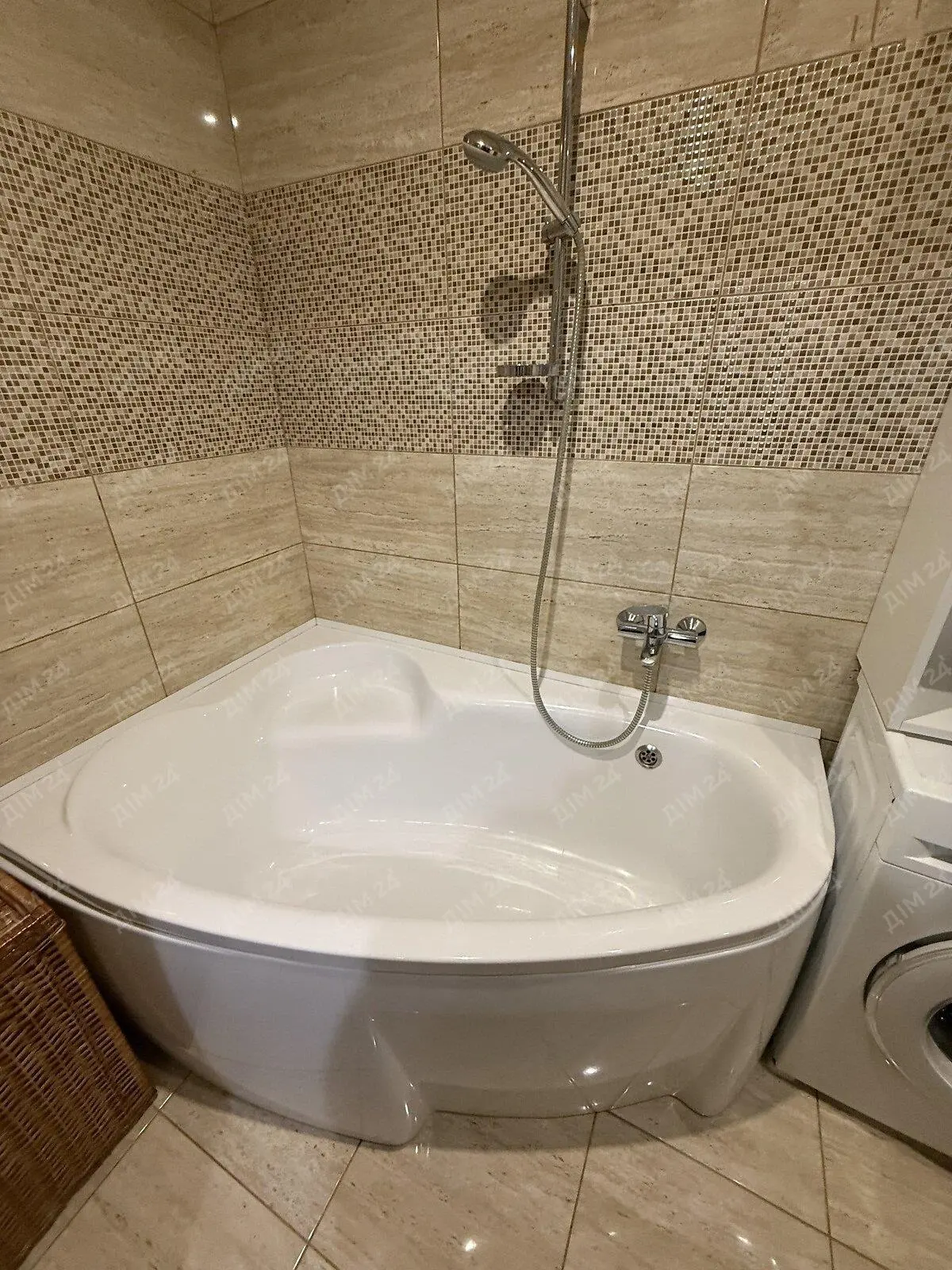 Левада. Квартира з дизайнерським проєктом. | Приват житло