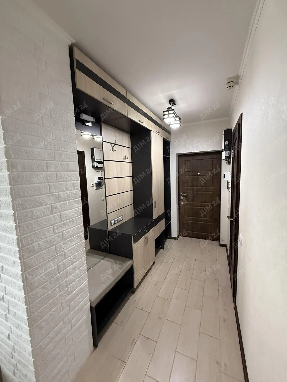 Левада. Квартира з дизайнерським проєктом. | Приват житло