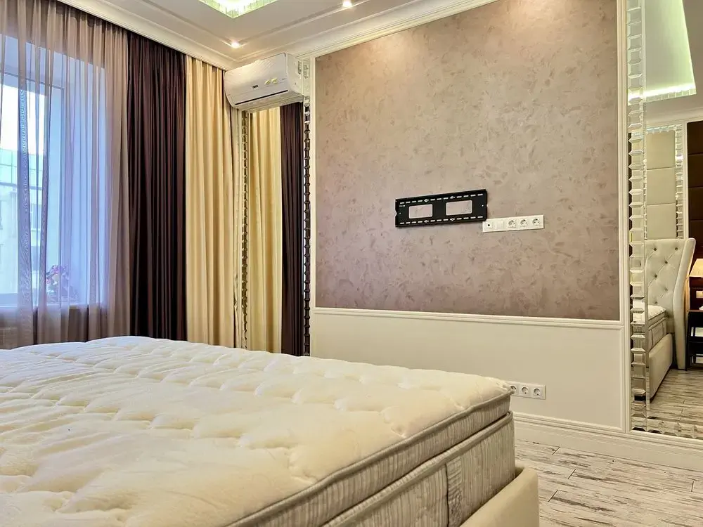 Двокімнатна квартира-студія в самому центрі Полтави! | Приват житло