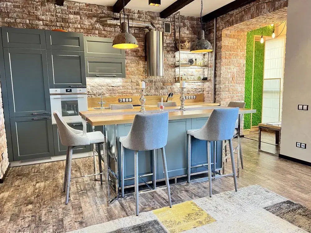 Двокімнатна квартира-студія в самому центрі Полтави! | Приват житло