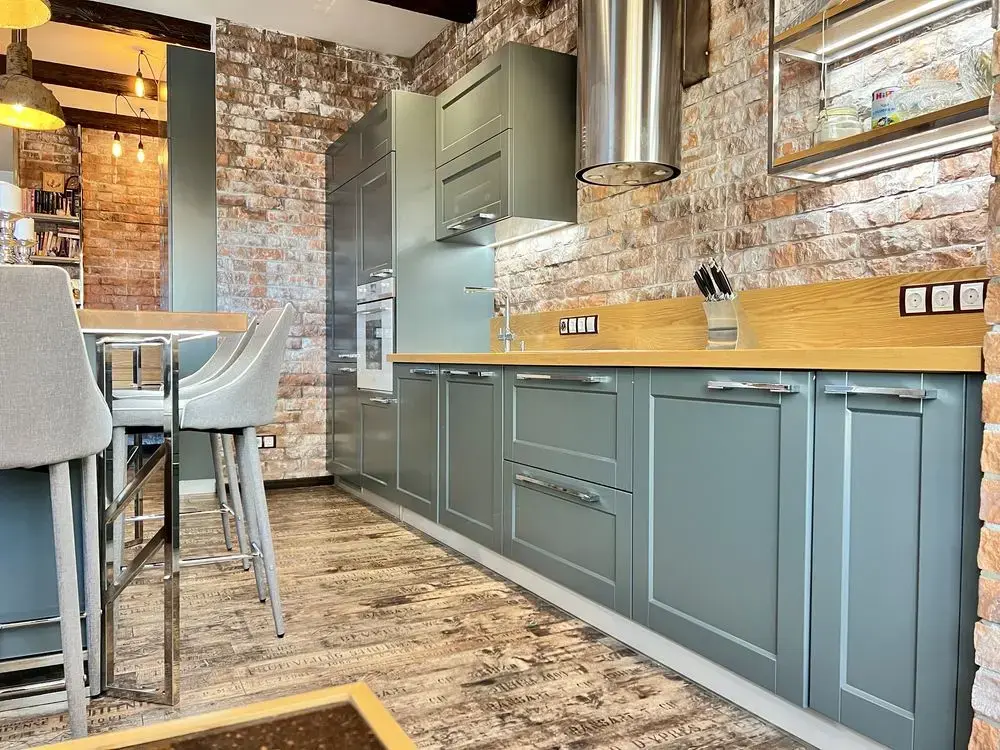 Двокімнатна квартира-студія в самому центрі Полтави! | Приват житло