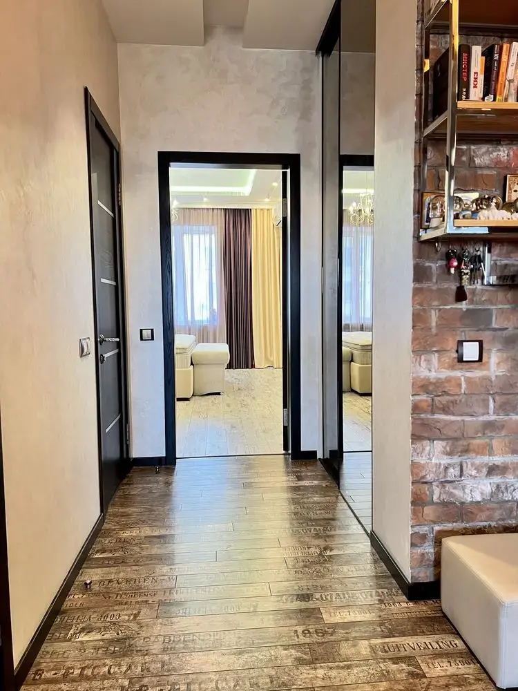 Двокімнатна квартира-студія в самому центрі Полтави! | Приват житло