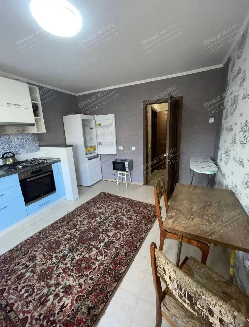 Однокімнатна квартира в спальному районі міста! | Приват житло