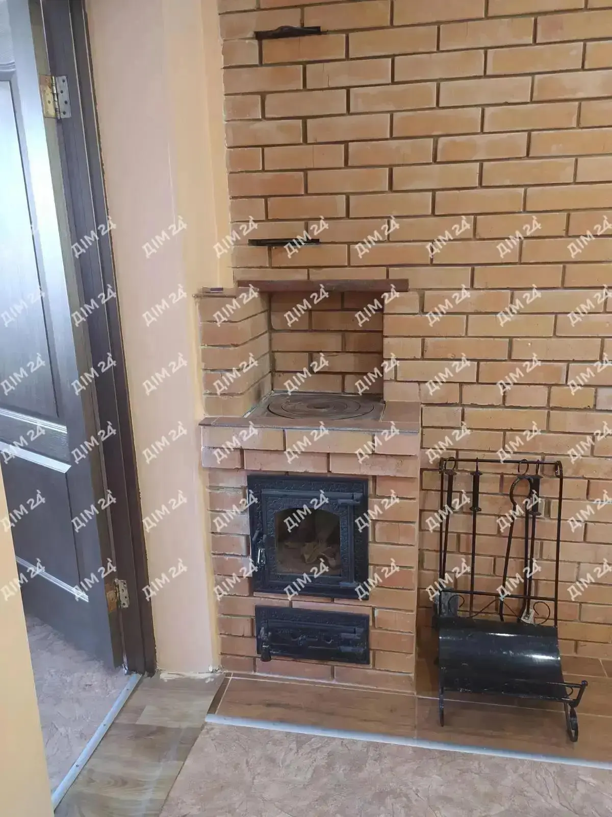 Затишна частина будинку в селі Степне Полтавського району | Приват житло