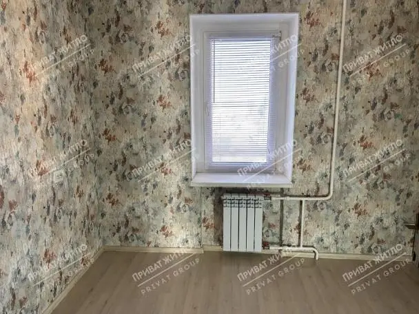 Продається трикімнатна квартира на Алмазному | Приват житло