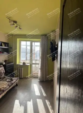 Продається трикімнатна квартира на Алмазному | Приват житло