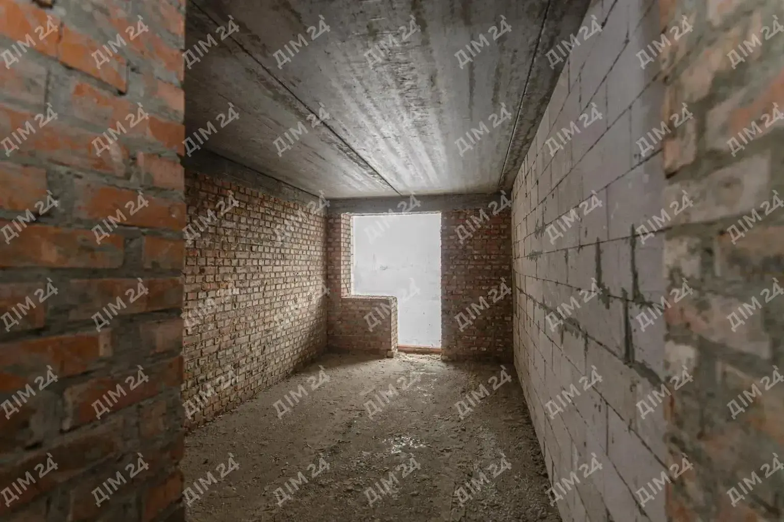 Трикімнатна квартира з панорамою на Полтавські  