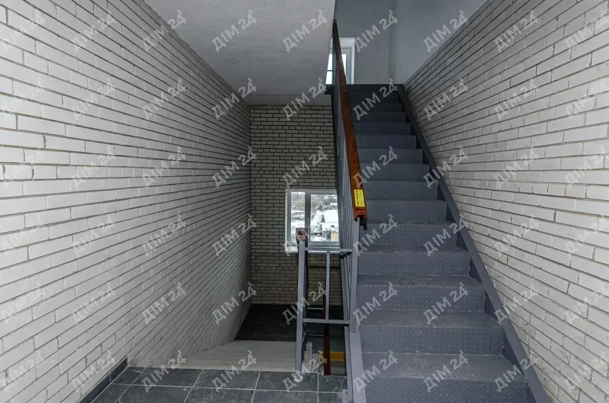 Дворівнева квартира, яка має характер
 | Приват житло