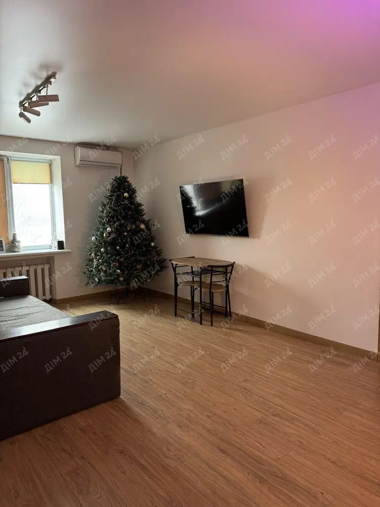 Ідеальна студія плюс одна. | Приват житло