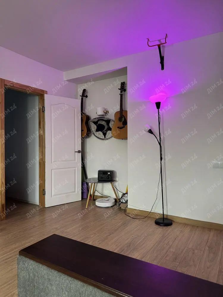 Ідеальна студія плюс одна. | Приват житло