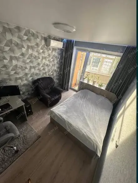 Затишна трикімнатна квартира на Алмазному | Приват житло