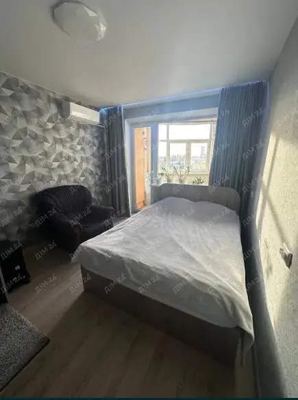 Затишна трикімнатна квартира на Алмазному | Приват житло