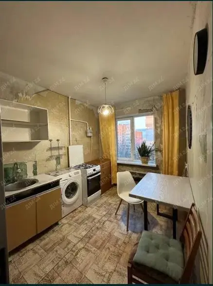 Затишна трикімнатна квартира на Алмазному | Приват житло