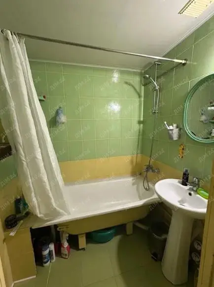 Затишна трикімнатна квартира на Алмазному | Приват житло