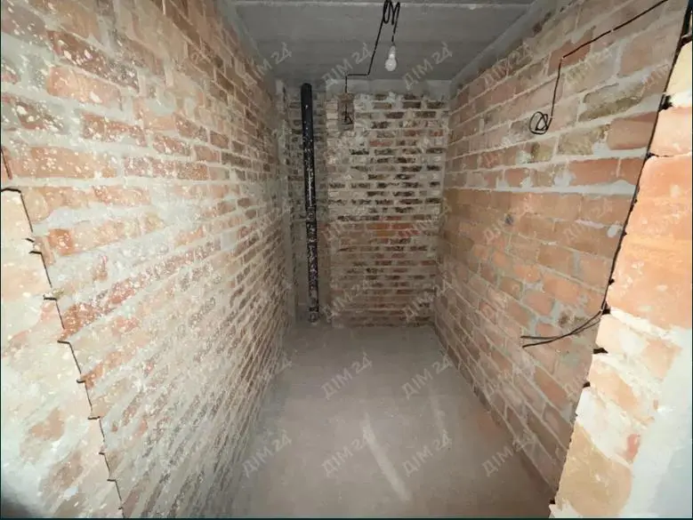 Однокімнатна  з АО на Садах | Приват житло