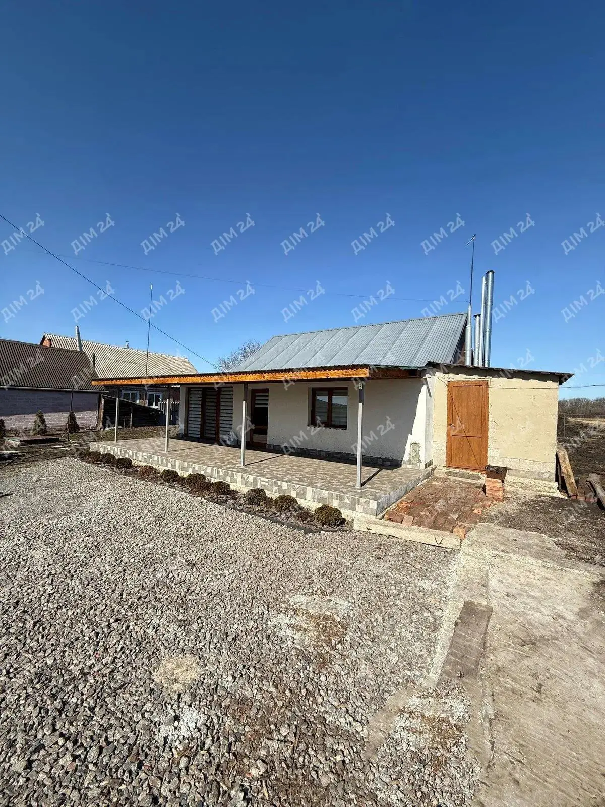 Окремий будинок поряд з містом | Приват житло