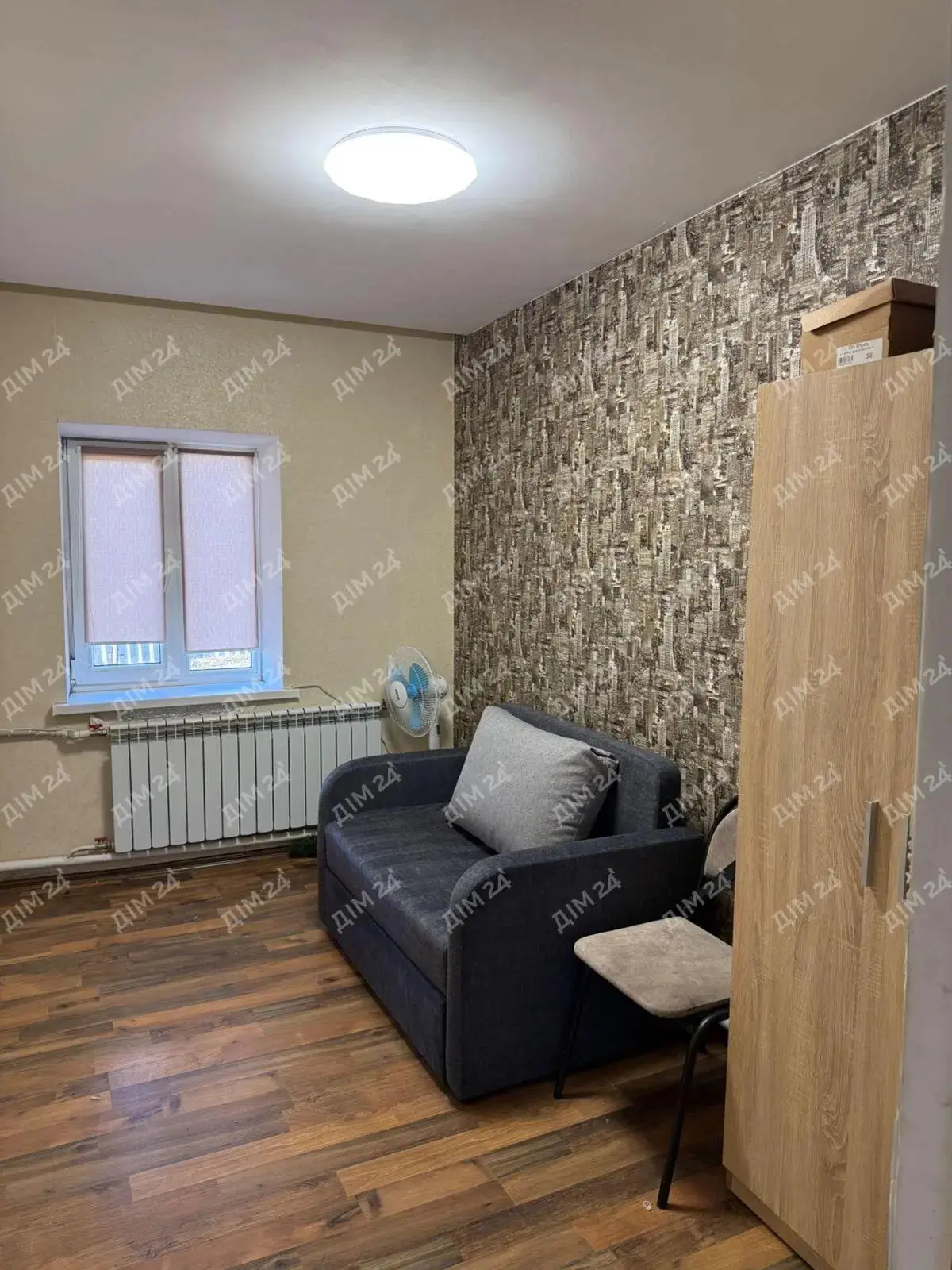 Окремий будинок поряд з містом | Приват житло