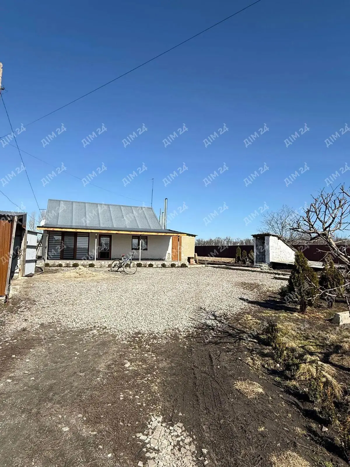 Окремий будинок поряд з містом | Приват житло