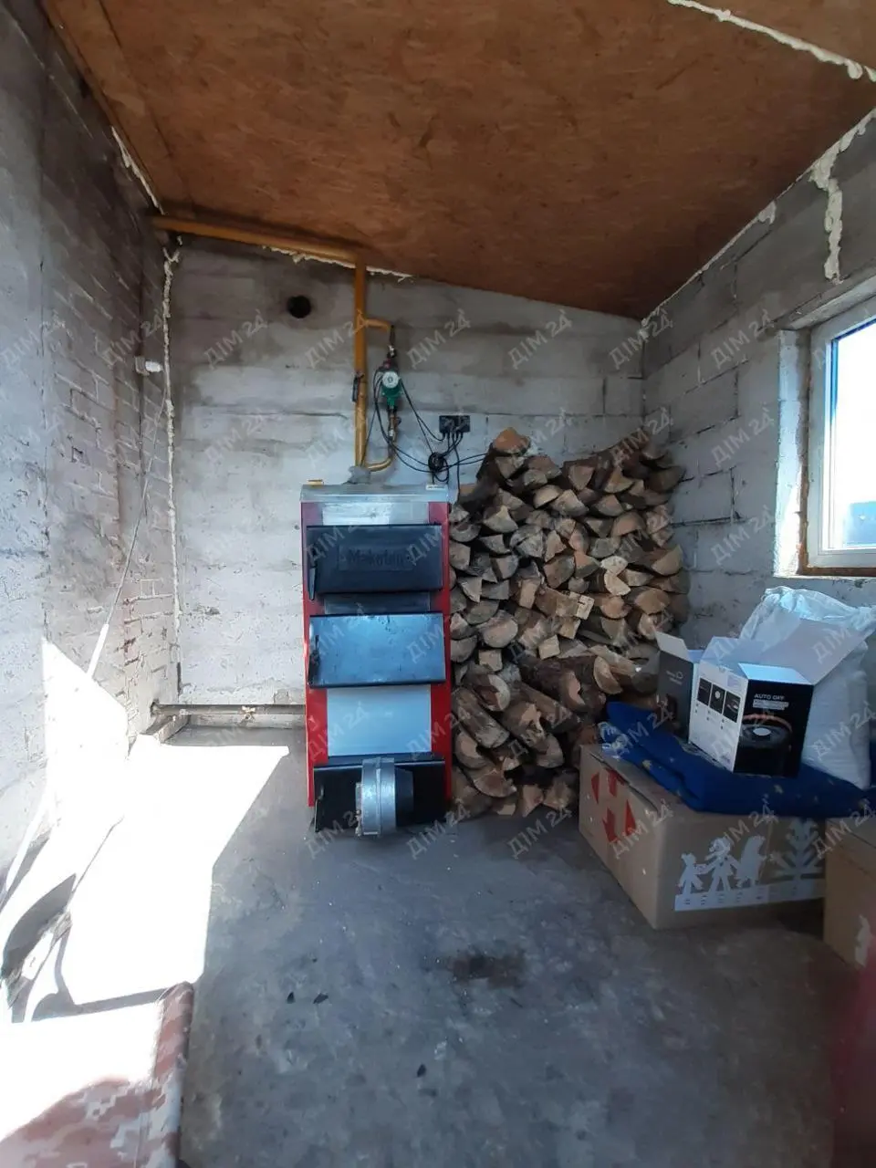 Окремий будинок поряд з містом | Приват житло