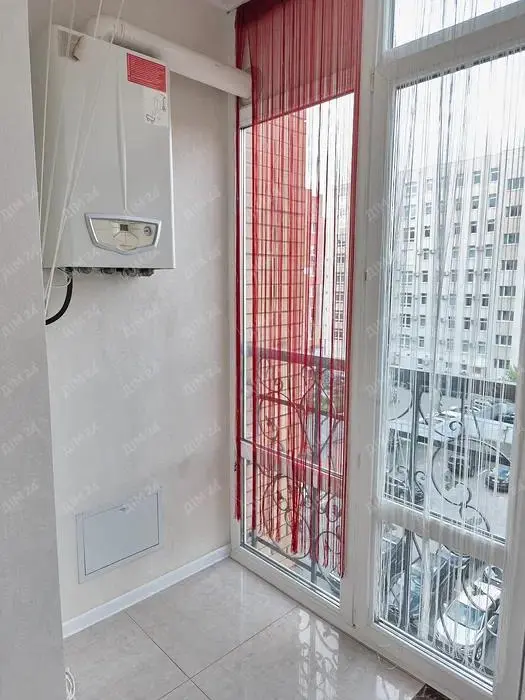 Трикімнатна квартира в центрі, біля Листопаду | Приват житло