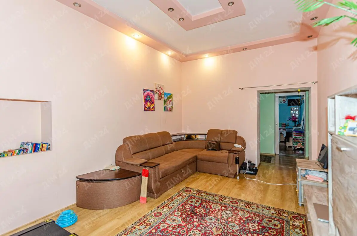 Трикімнатна квартира з характером в Історичному центрі міста
 | Приват житло