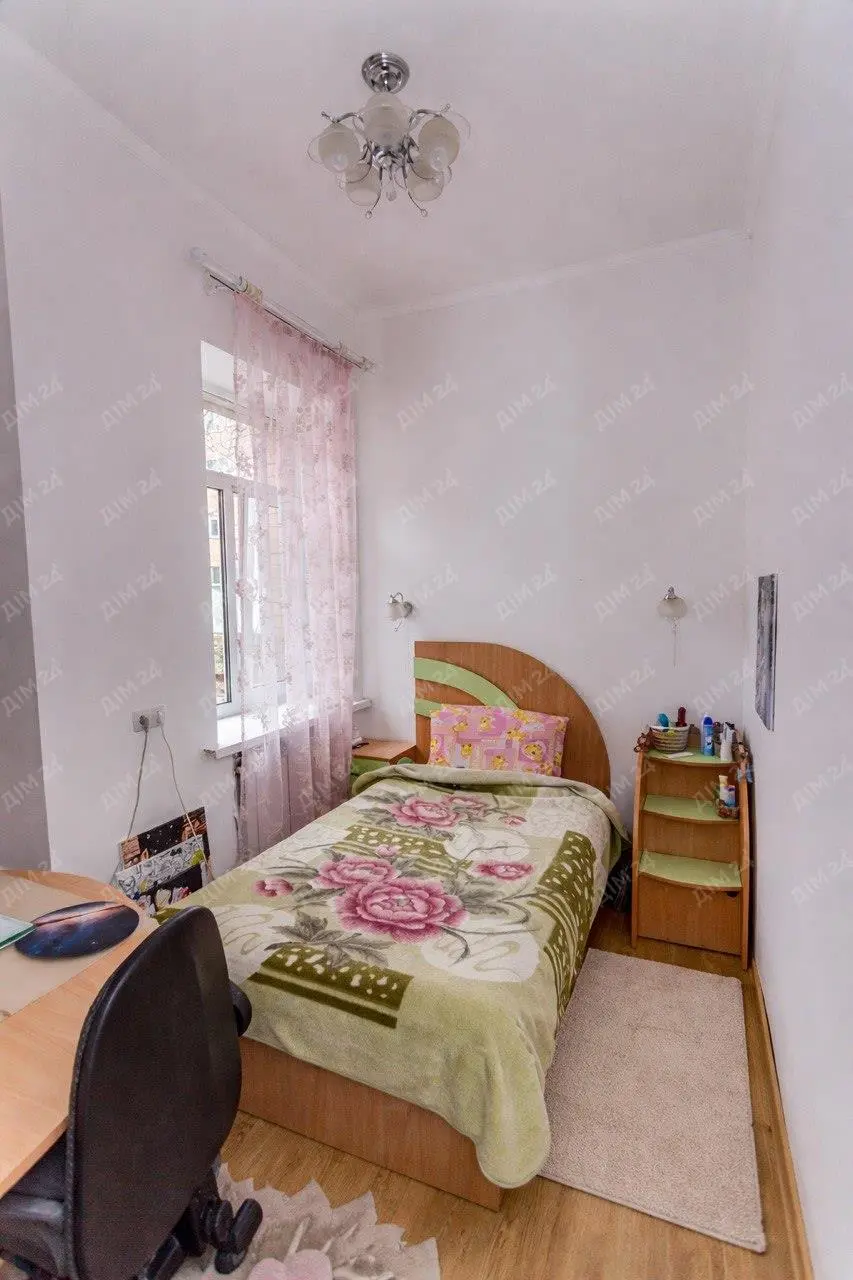 Трикімнатна квартира з характером в Історичному центрі міста
 | Приват житло