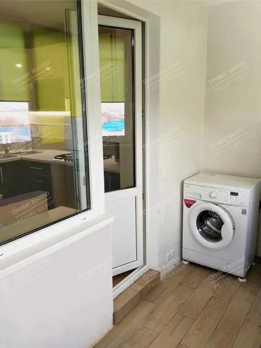 Сучасна 1 кімнатна квартира в Розсошенцях | Приват житло