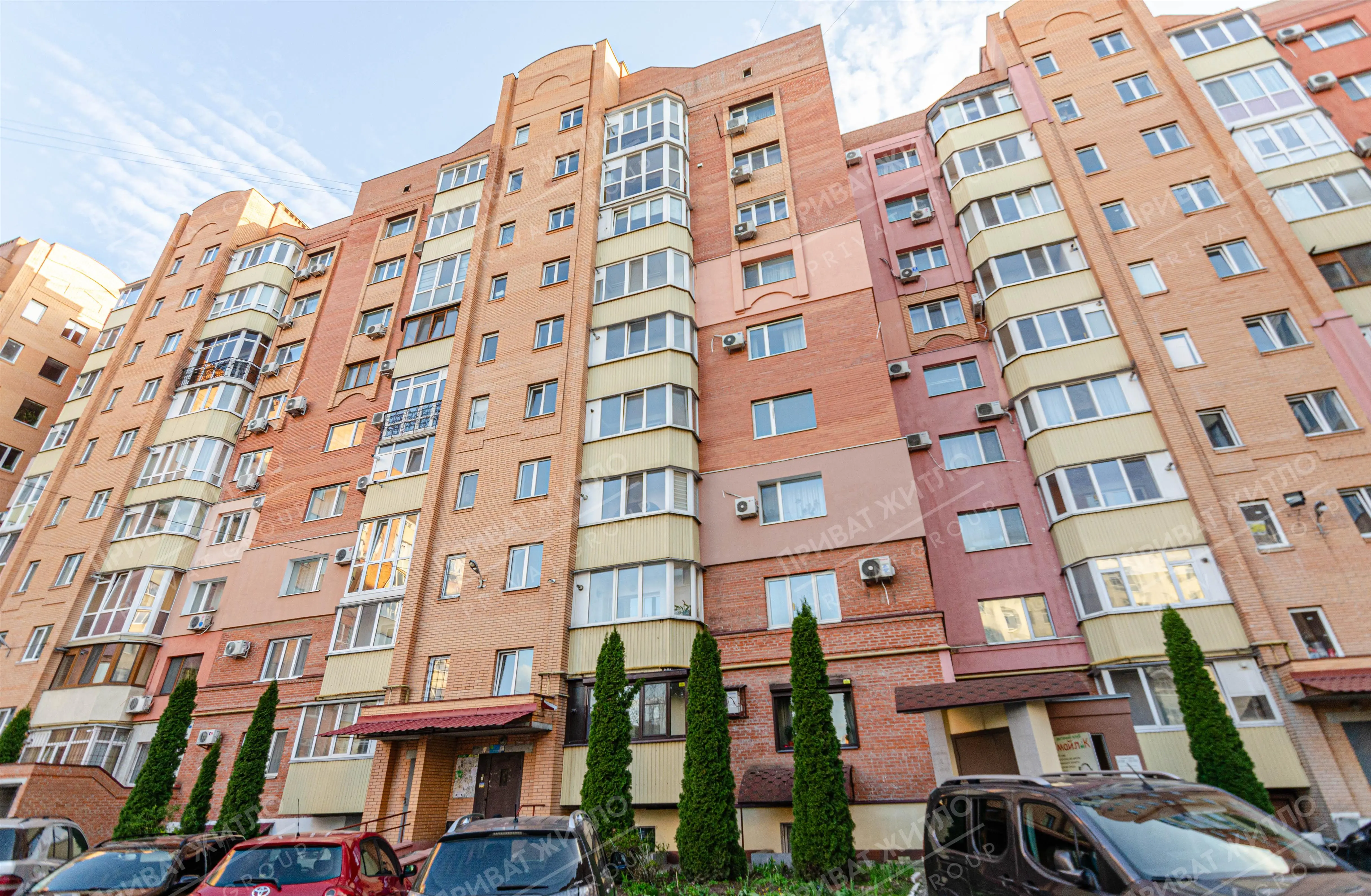 Комерційне приміщення в центрі міста (навпроти 