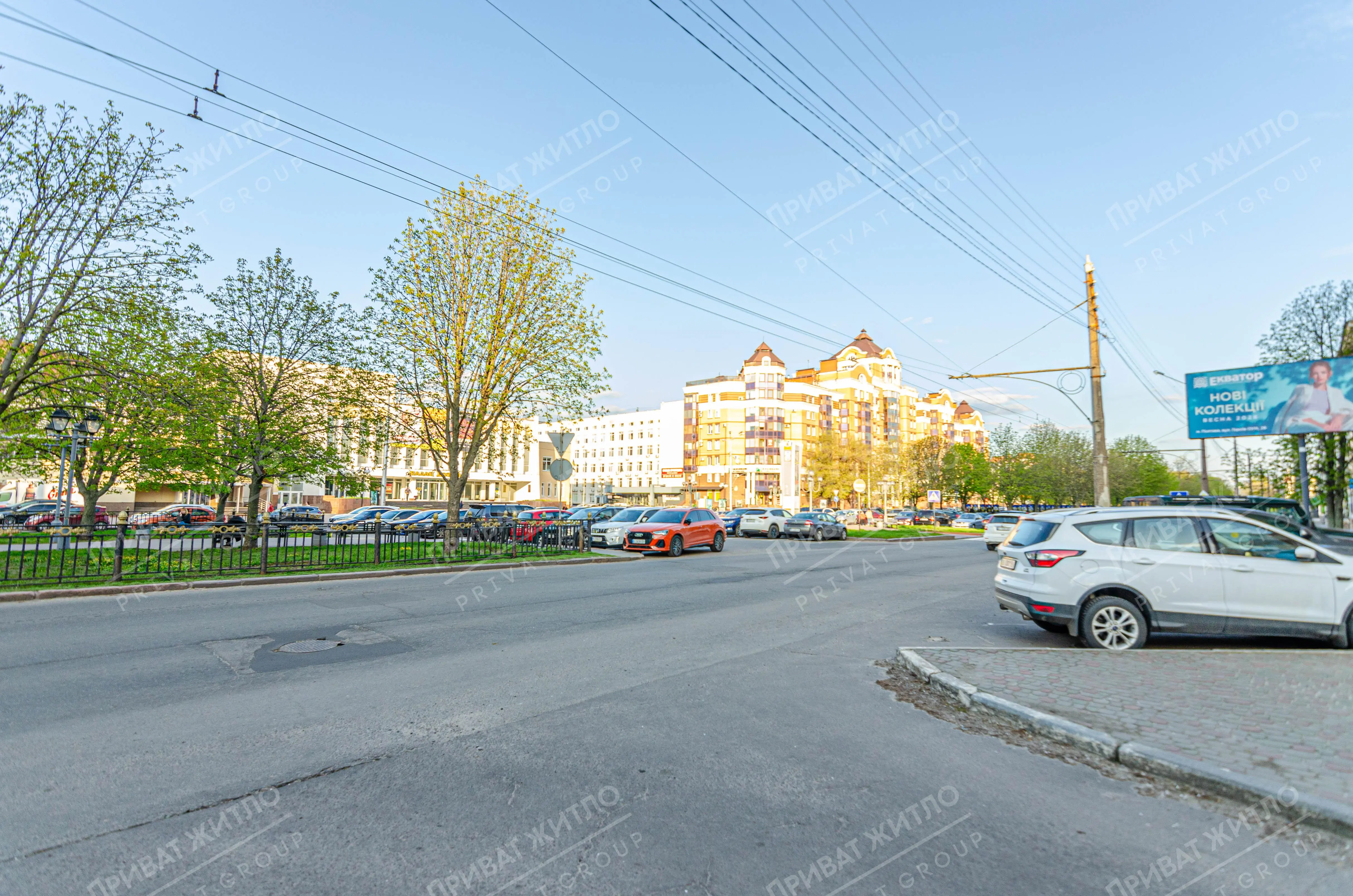 Комерційне приміщення в центрі міста (навпроти 