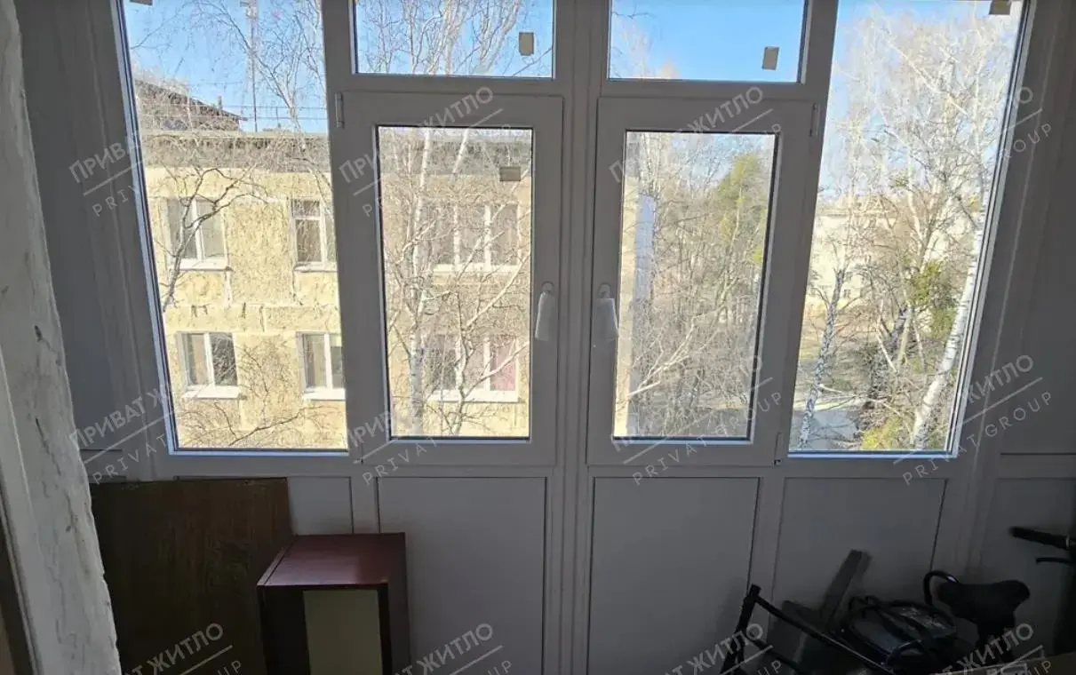 Продається  4-кімнатна квартира в спальному районі  на Половках. | Приват житло