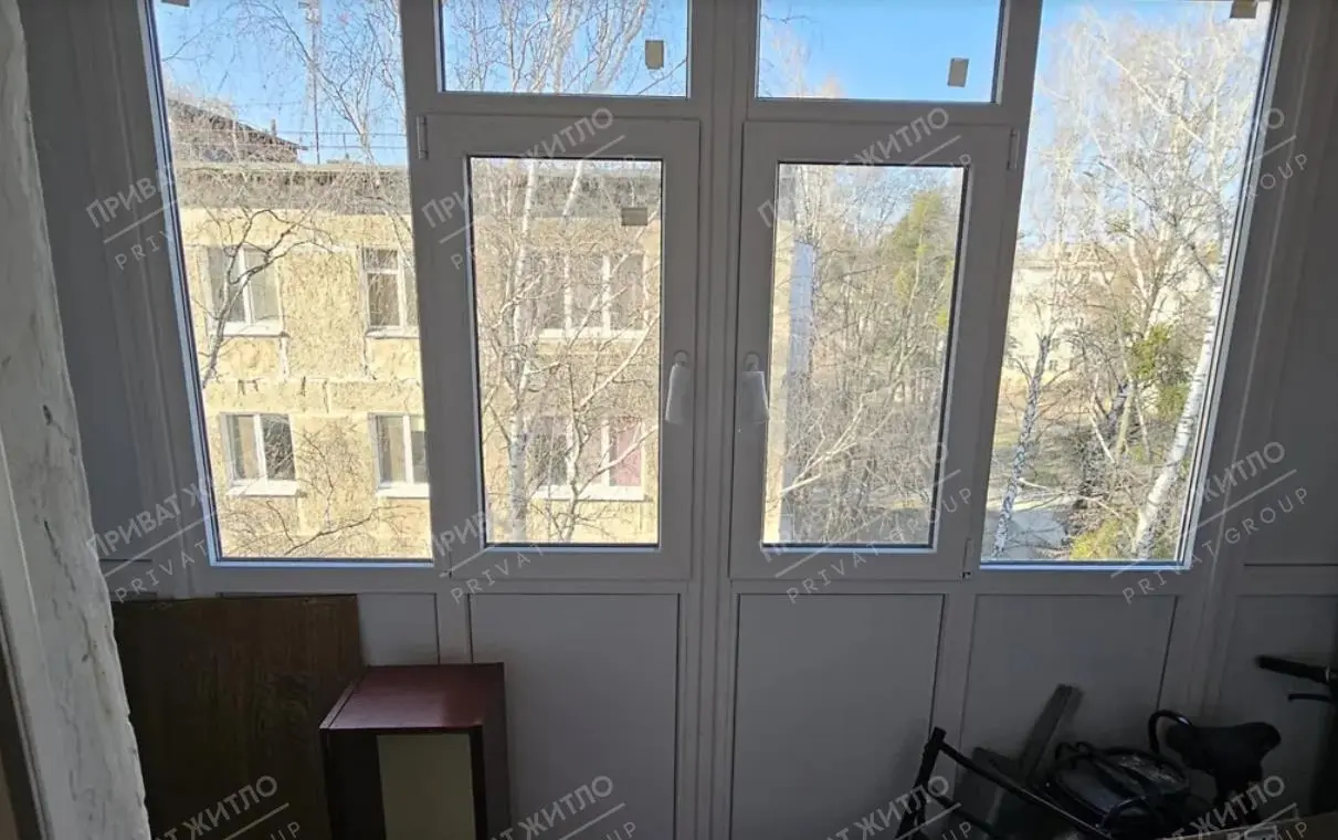 Продається  4-кімнатна квартира в спальному районі  на Половках. | Приват житло