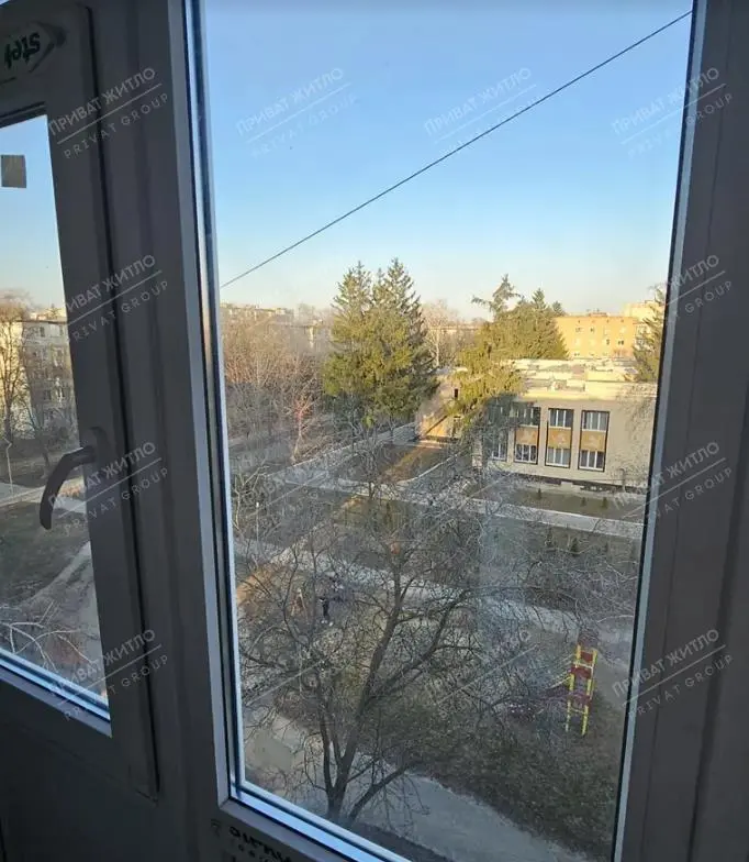 Продається  4-кімнатна квартира в спальному районі  на Половках. | Приват житло