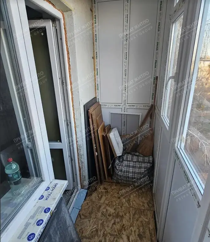 Продається  4-кімнатна квартира в спальному районі  на Половках. | Приват житло