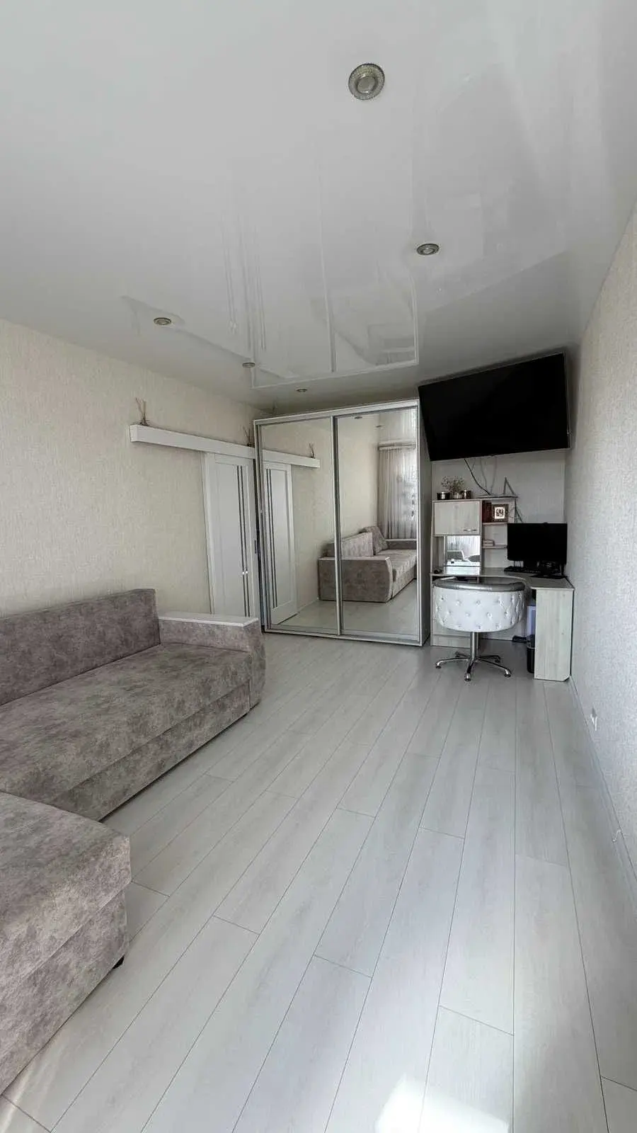 Готова до життя 2-кімнатна квартира на зручному 2 поверсі | Приват житло