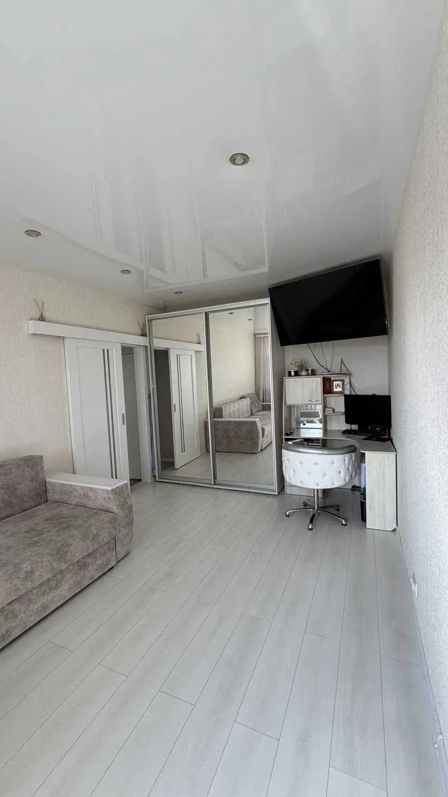 Готова до життя 2-кімнатна квартира на зручному 2 поверсі | Приват житло