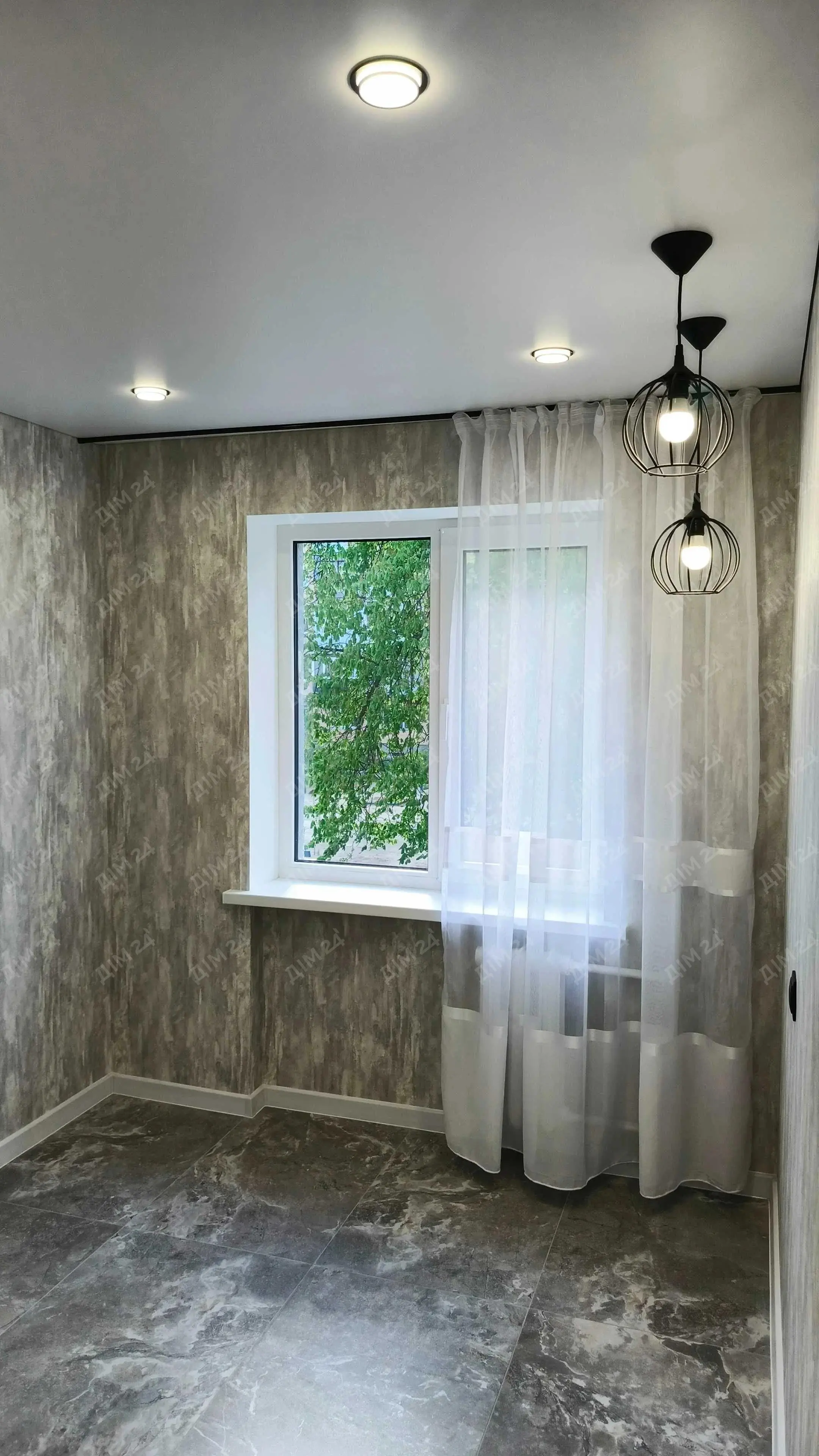 2 кімнатна квартира на Алмазному, 47 кв.м | Приват житло